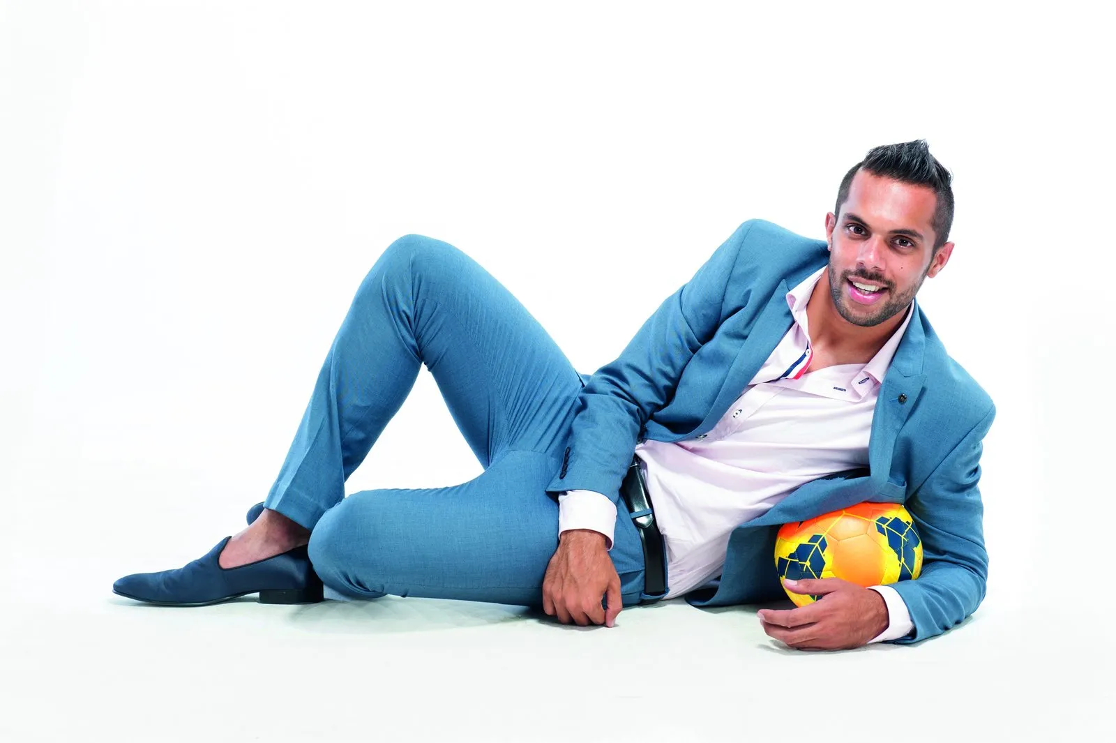 Free kicks with Robin Singh