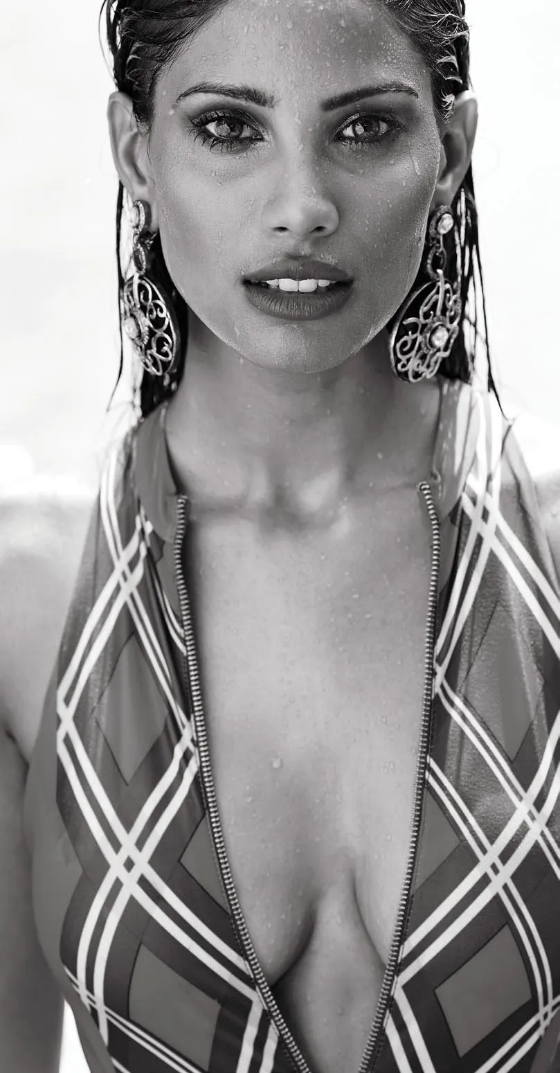 Nicole Faria: Don’t You Dare Take Your Eyes Off Me