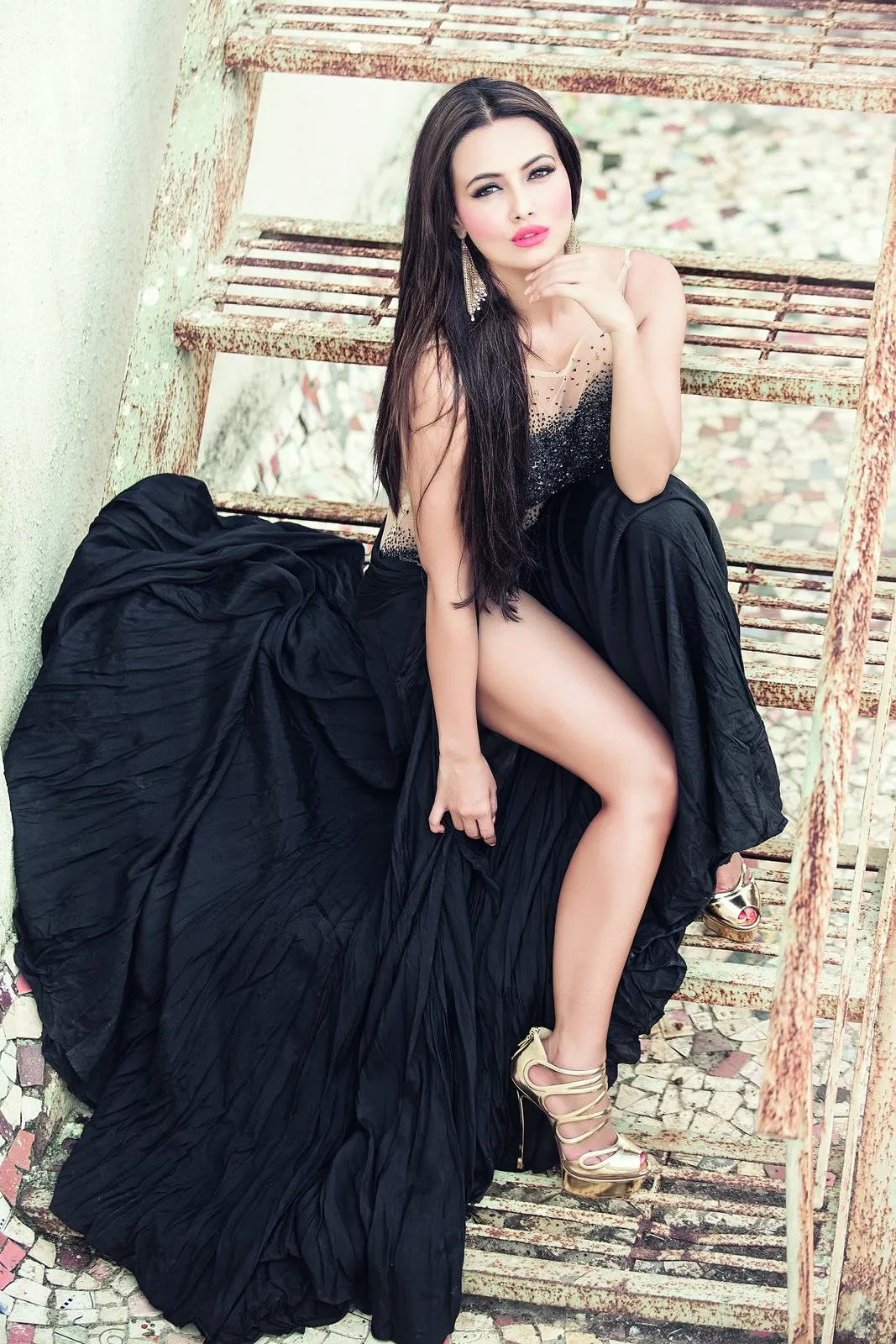 FHM Girlfriend: Sana Khan