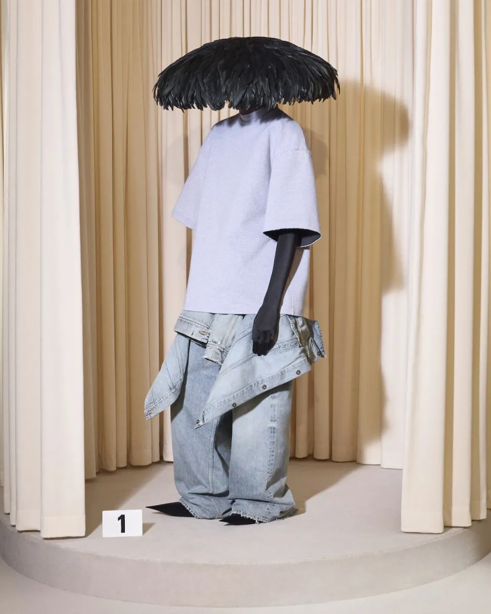 Balenciaga’s Definition of Haute Couture