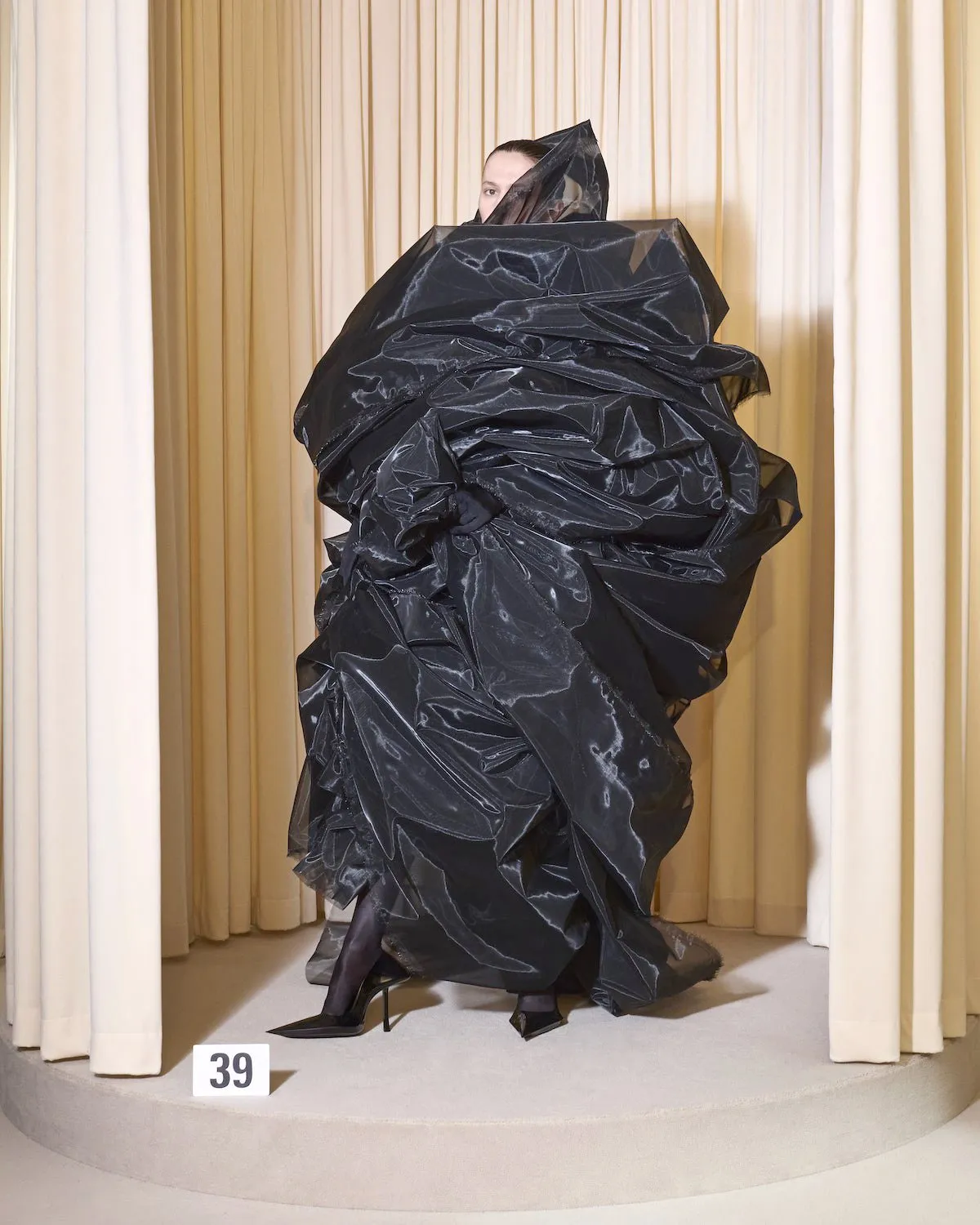 Balenciaga’s Definition of Haute Couture