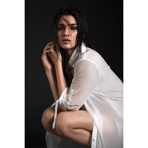 500px x 500px - Celebrate The Wet Season With Kriti Sanon â†’ FHM India