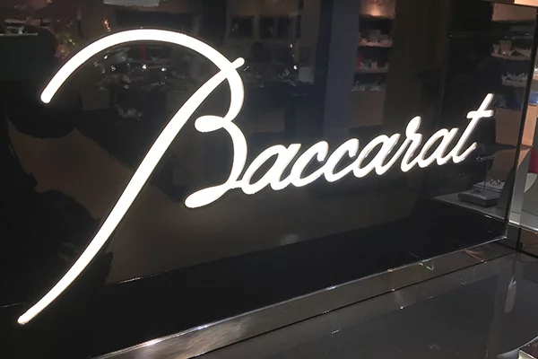Want To Try Your Hand at Baccarat? Know This Before you play casino