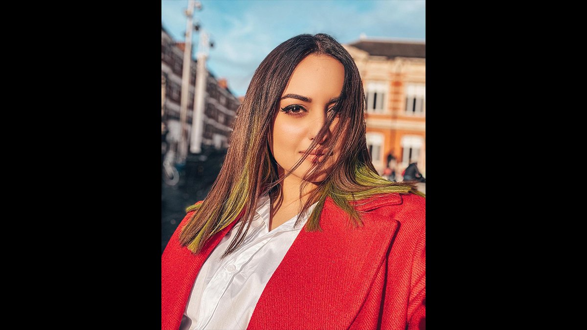 What is the real deal with Sonakshi Sinha and the warrant against her?