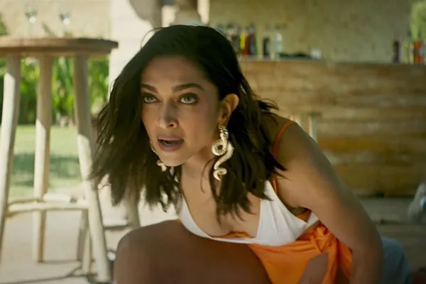Pathaan Teaser: Shah Rukh Khan Is Coming Back With An Action-Packed Cinema Experience pathaan