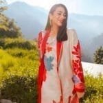 Karisma flaunts her kurta