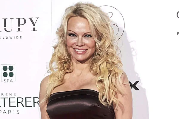 Pamela Anderson is “Back” with Netflix Documentary: “Tell the Real Story” Pamela Anderson