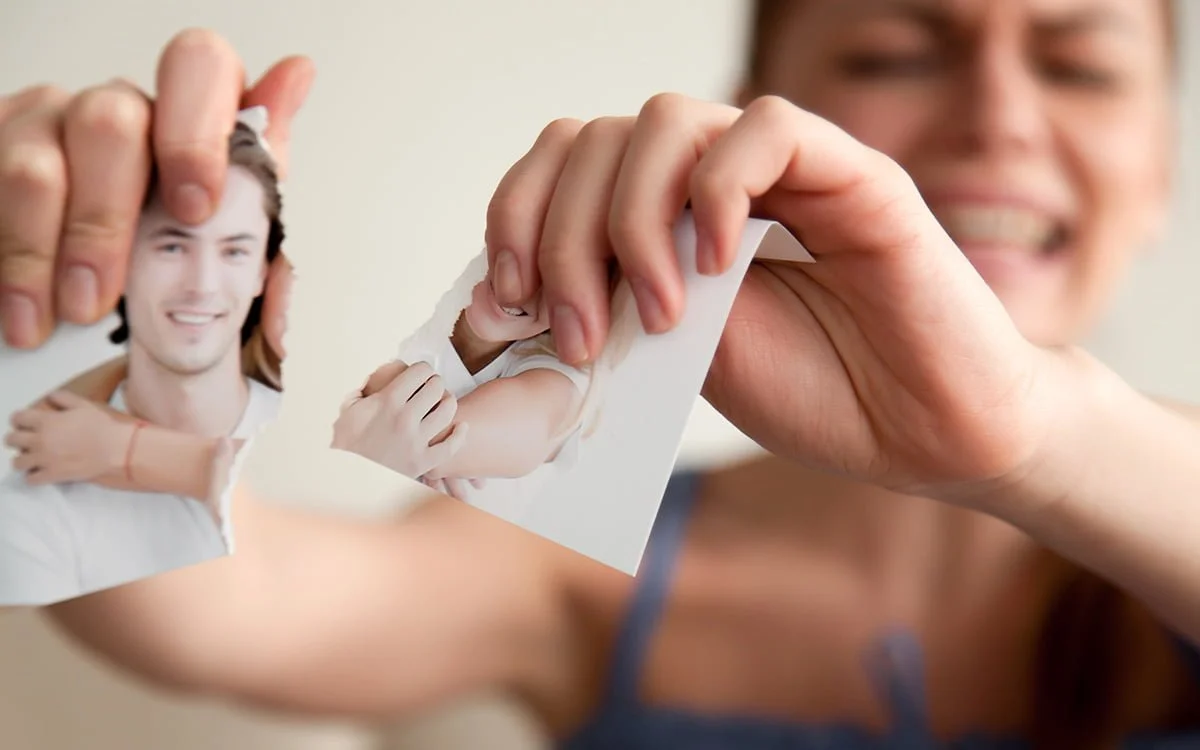 5 Signs It’s Time To End Your Relationship relationship red flags