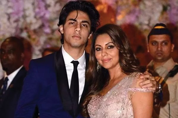 Gauri Khan Returns For Koffee After 17 Years ; As Fabulous Wives Make Their Debut Bollywood