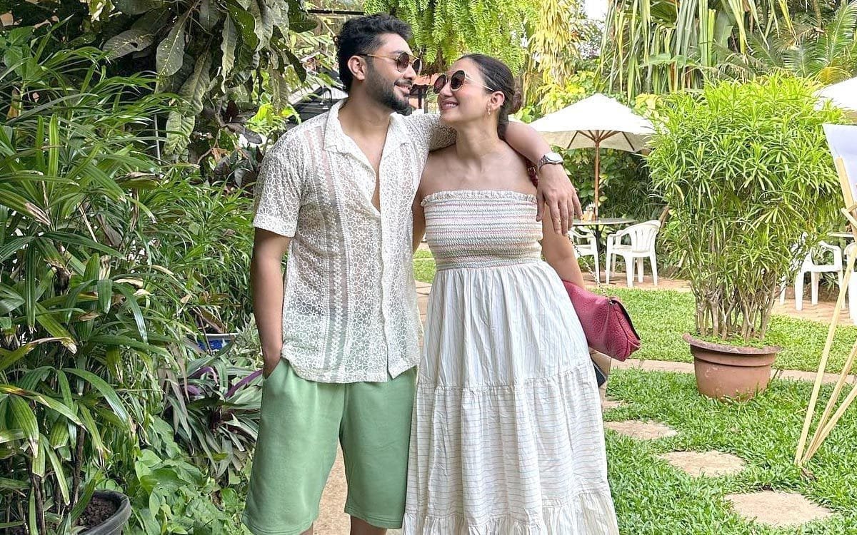Gauahar Khan And Zaid Darbar Announce Pregnancy In The Cutest Way