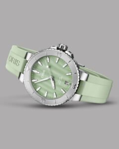 Oris Aquis Date
